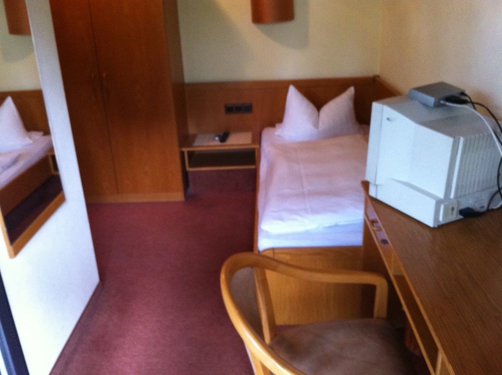 Hotel Bacchusstube Garni Goldbach  Buitenkant foto